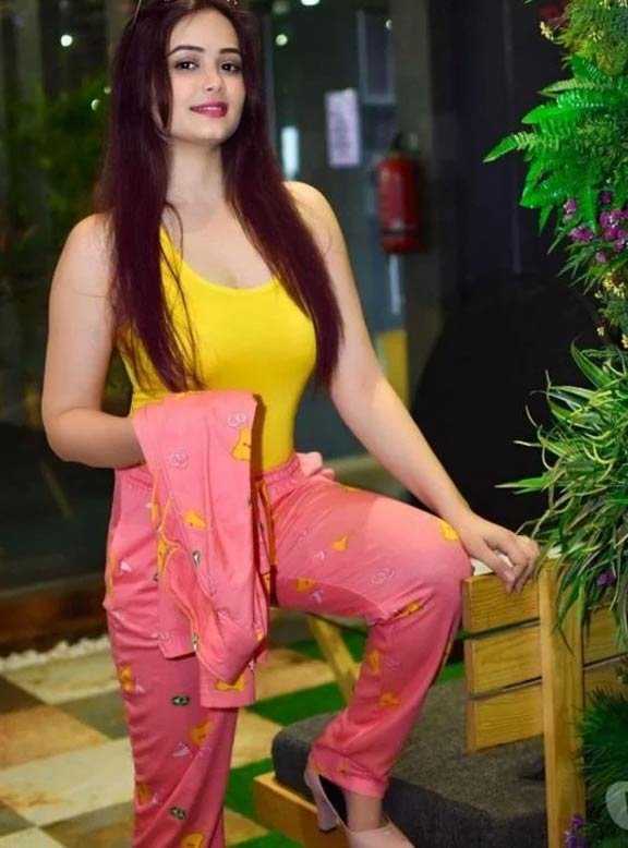 Models escort Jamshedpur